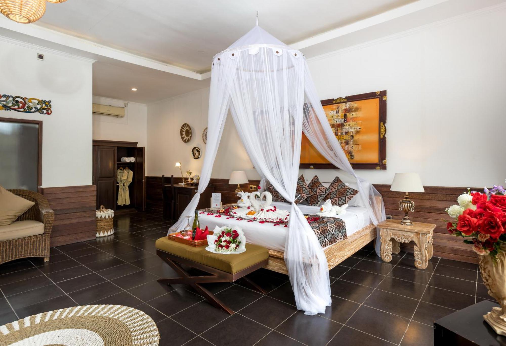 Ubud Raya Boutique Hotel Exterior photo